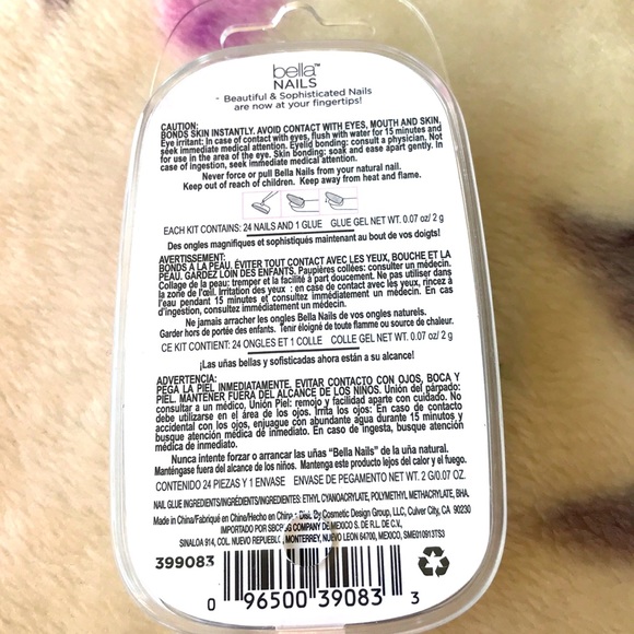 Press-on-nails - Picture 2 of 3